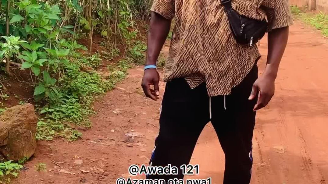 Native Doctor Warn Me Leave My Papa Land, I Collect Him Phone 😂