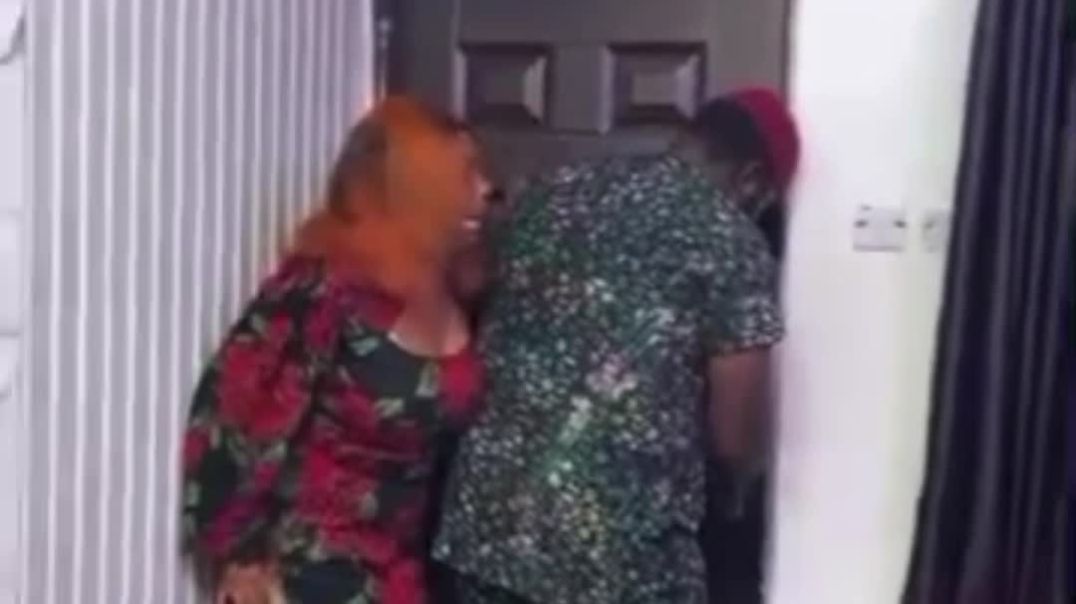 She wan run! But bobo say, ‘Calm down… na this work dey sponsor your wig and shawarma.’” 😂💀