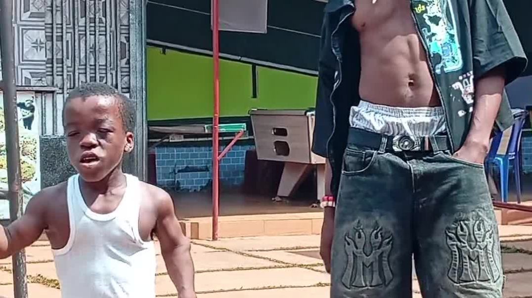 ⁣Nkenkenyi is happy