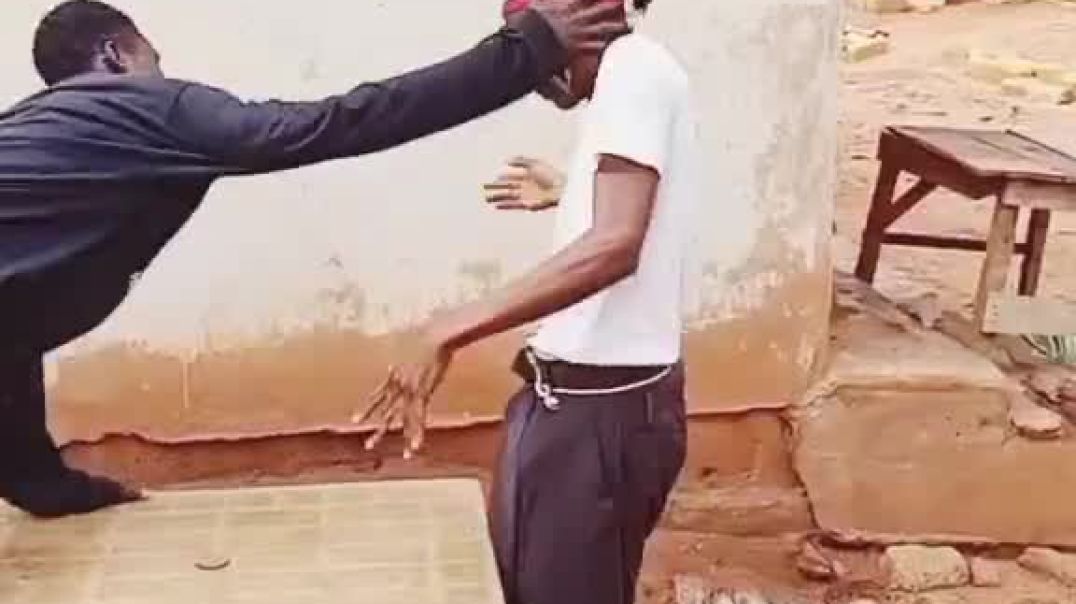 ⁣One slap from elder 🤣🤣