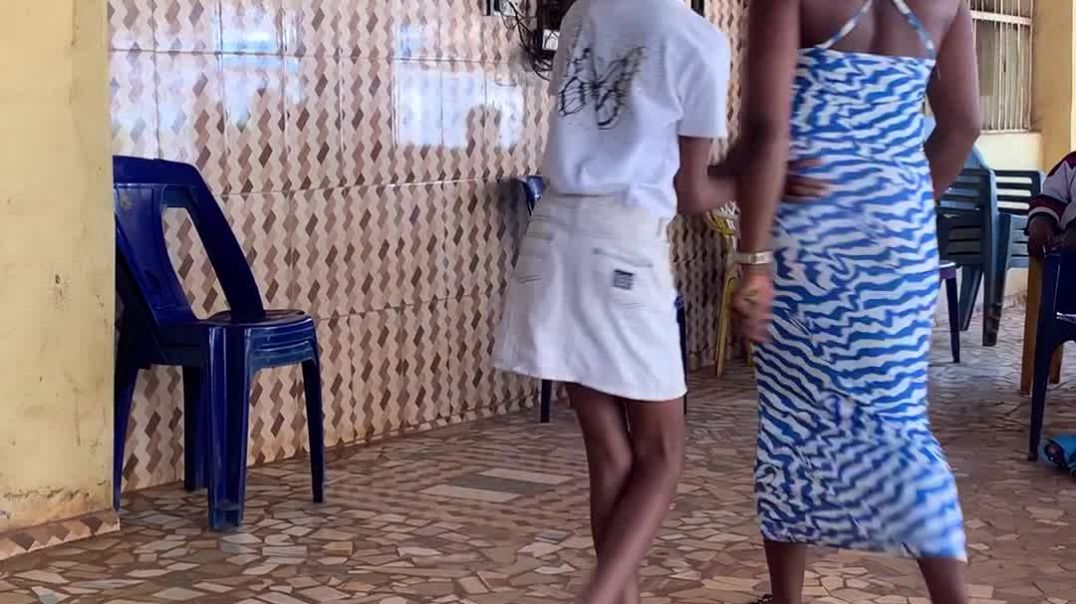 Children of this days don’t have respect 😂