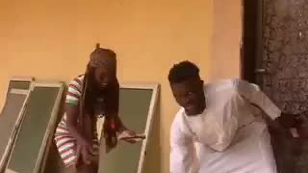 What’s going on here 😂