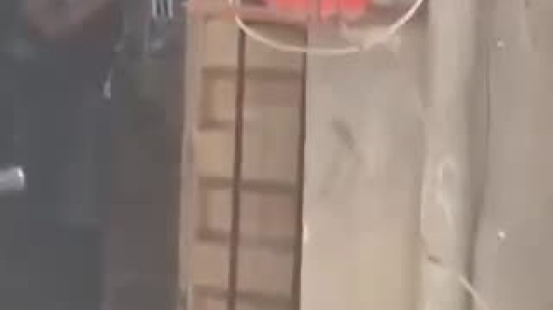 Oga and boy fighting 😂