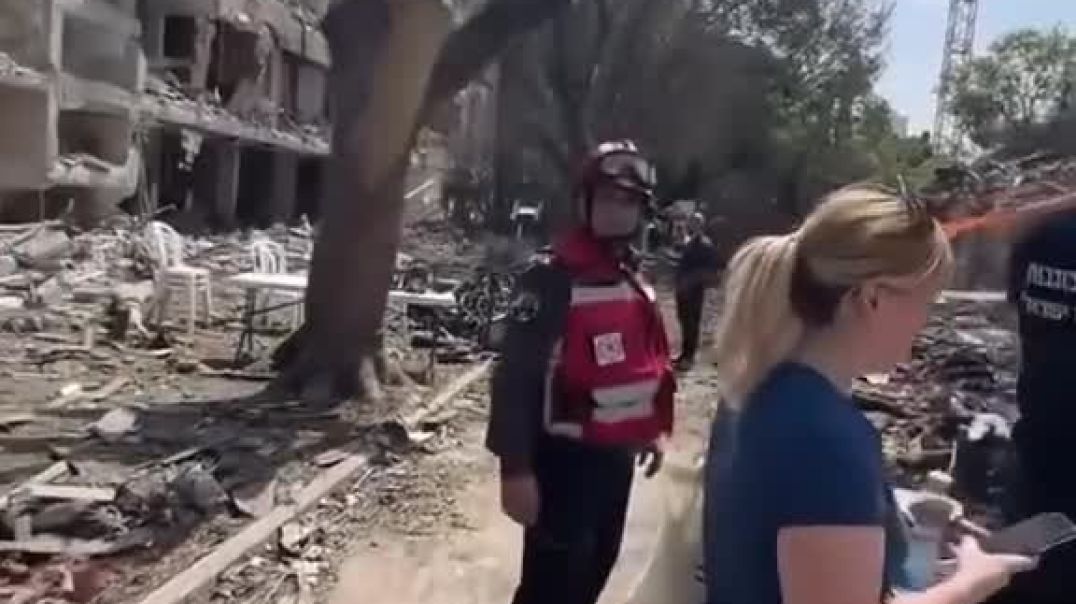 Iran 🇮🇷 destroys Israel 🇮🇱